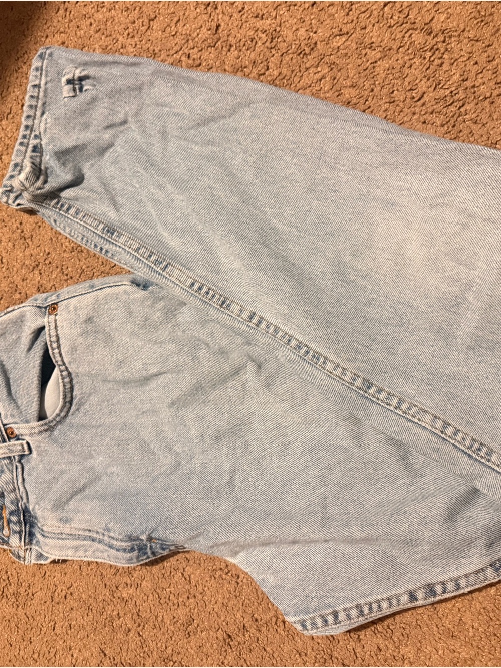 Levi's Light Blue Relaxed Fit Jeans